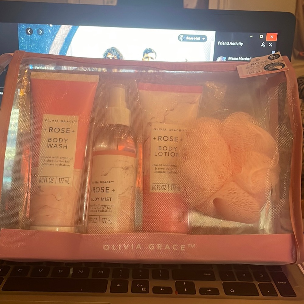 Olivia Grace bath collection